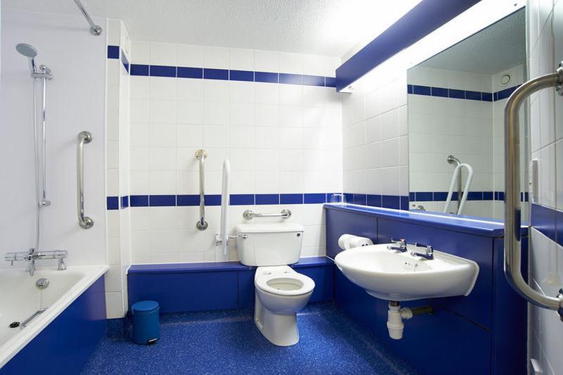 Travelodge Cardiff Airport Barry Eksteriør bilde