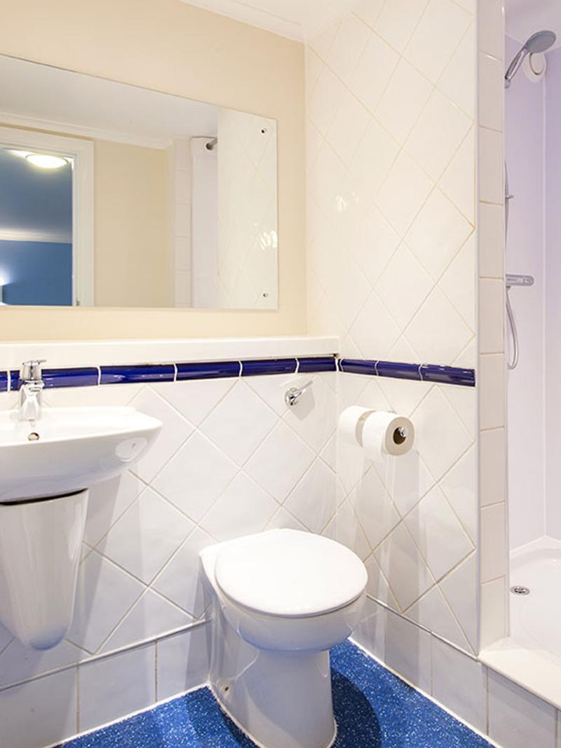 Travelodge Cardiff Airport Barry Eksteriør bilde